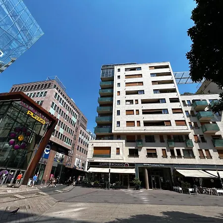 Corvin Boutique Parking In The Plaza Διαμέρισμα Βουδαπέστη