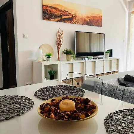 Corvin Boutique Parking In The Plaza Apartment Budapest